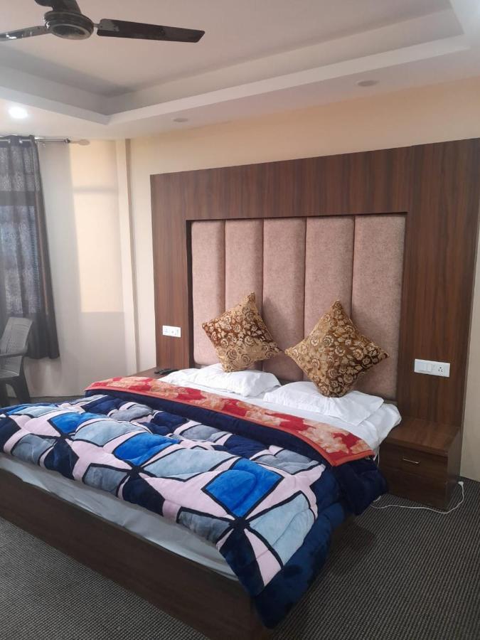 Hotel Zoon Dabb Srinagar Airport Kashmir Exteriör bild