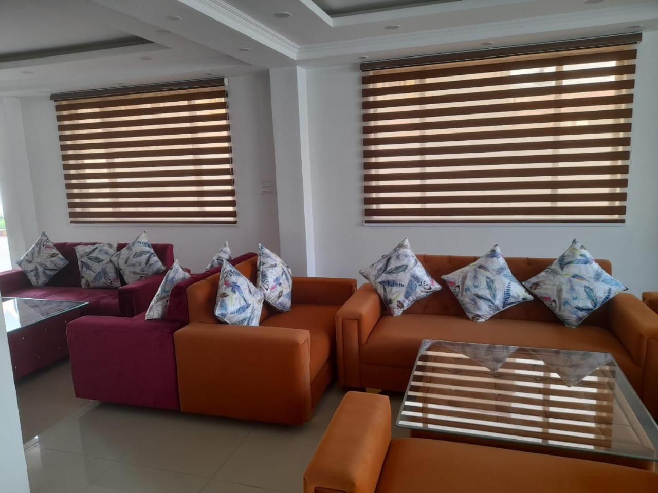 Hotel Zoon Dabb Srinagar Airport Kashmir Exteriör bild
