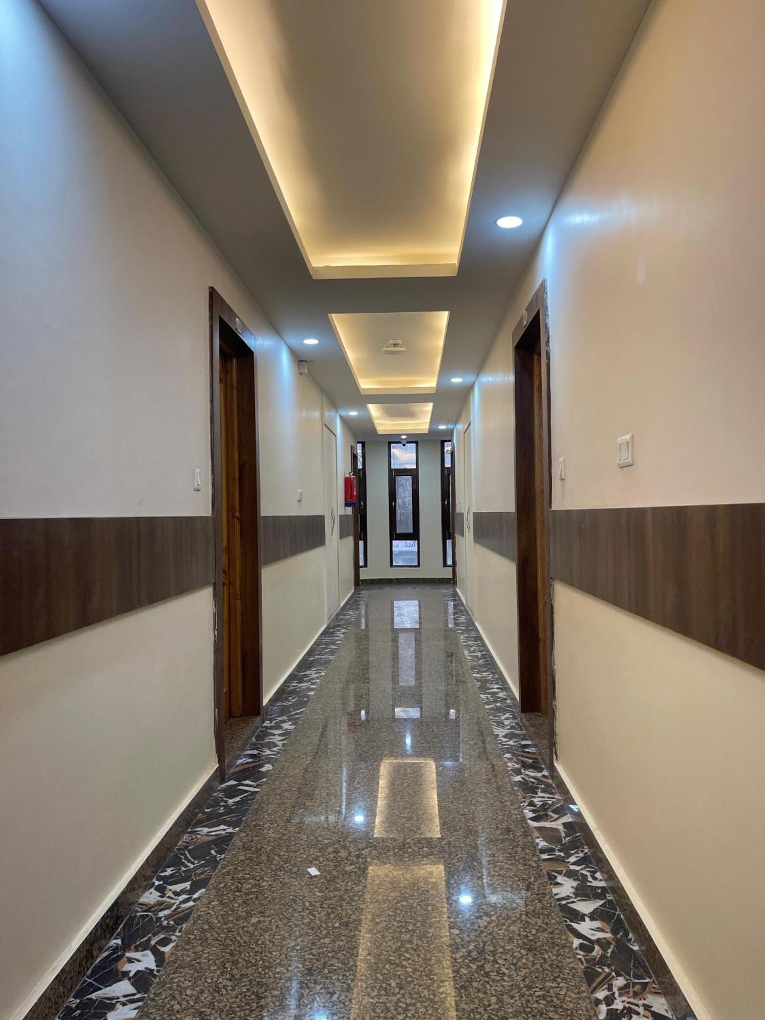 Hotel Zoon Dabb Srinagar Airport Kashmir Exteriör bild