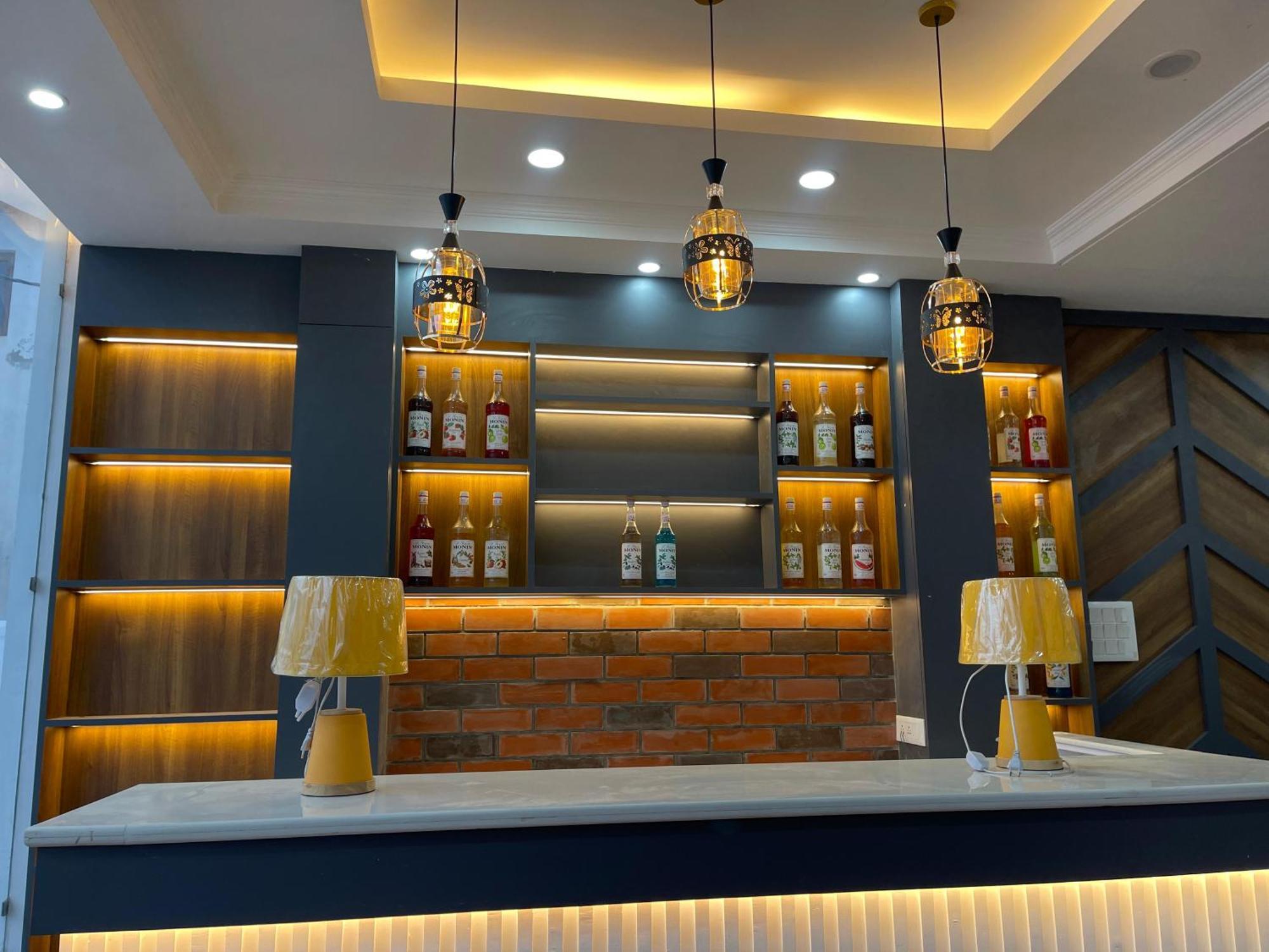 Hotel Zoon Dabb Srinagar Airport Kashmir Exteriör bild