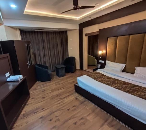 Hotel Zoon Dabb Srinagar Airport Kashmir Exteriör bild