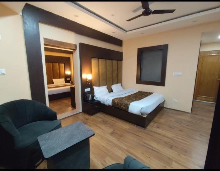 Hotel Zoon Dabb Srinagar Airport Kashmir Exteriör bild